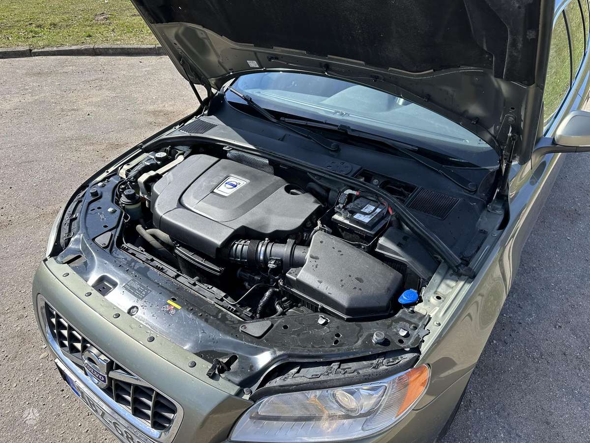 Volvo V70, 2.0 l., universalas