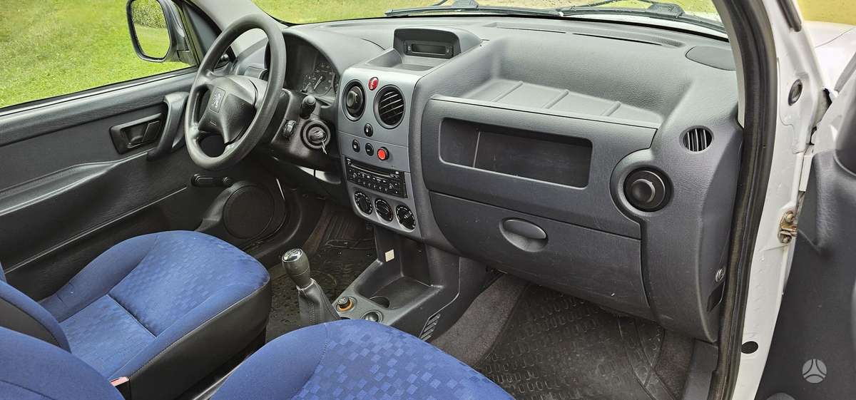 Peugeot Partner - 10