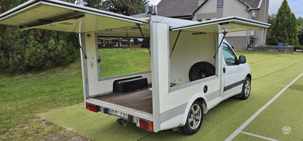 Peugeot Partner - 1