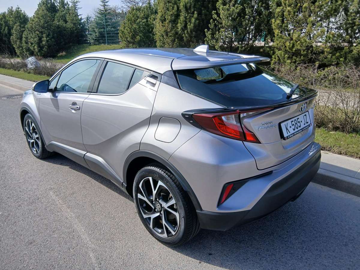 Toyota C-HR - 7