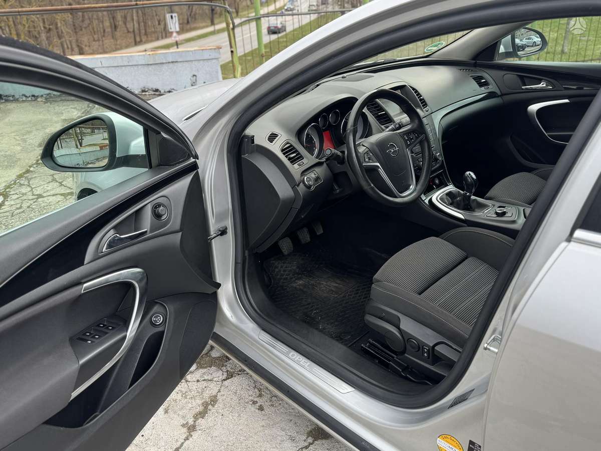 Opel Insignia, 2.0 l., Универсал