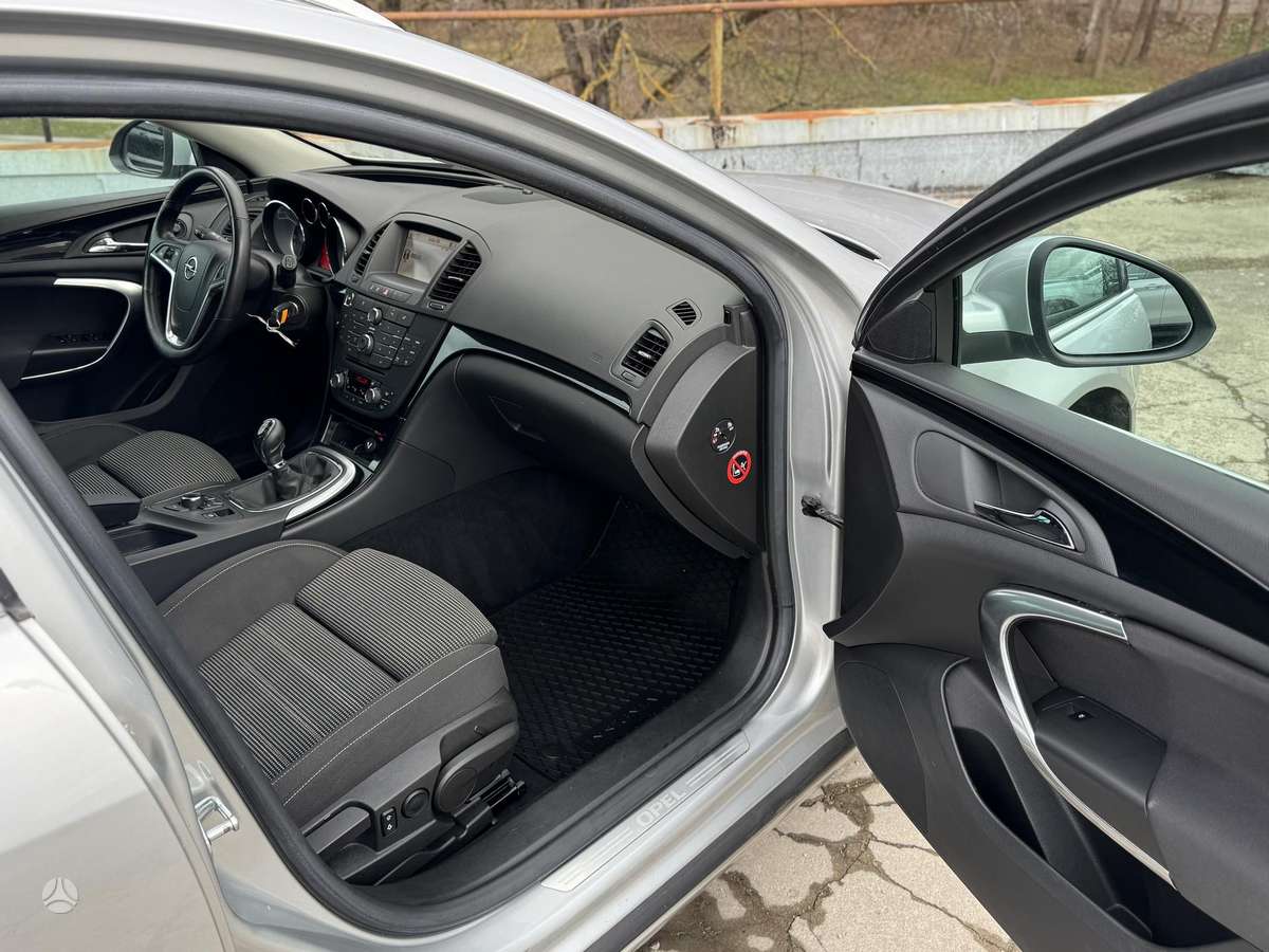 Opel Insignia, 2.0 l., Универсал