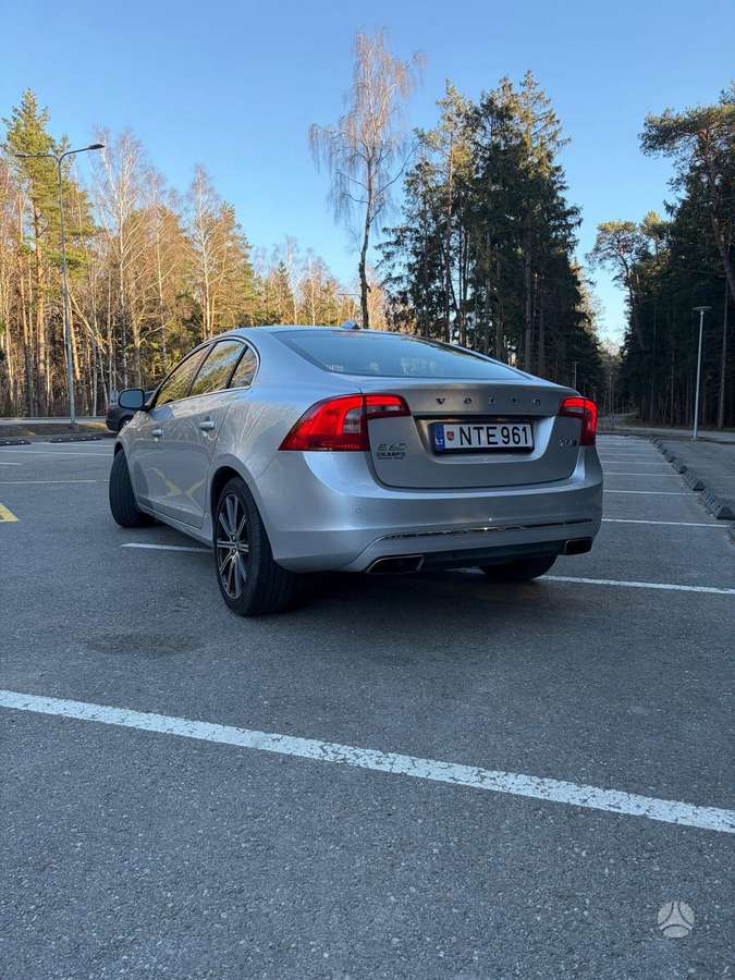Volvo S60, 2.0 l., Седан