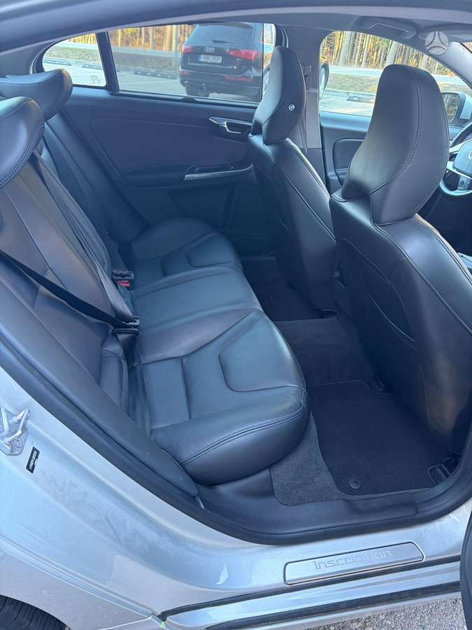 Volvo S60, 2.0 l., Седан