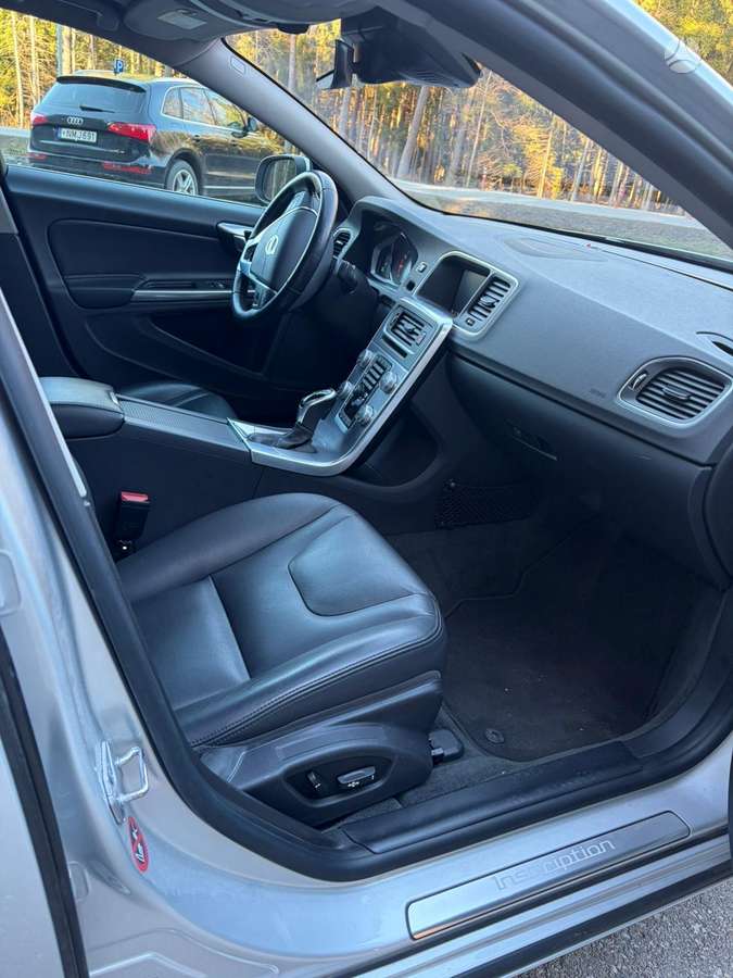 Volvo S60, 2.0 l., Седан