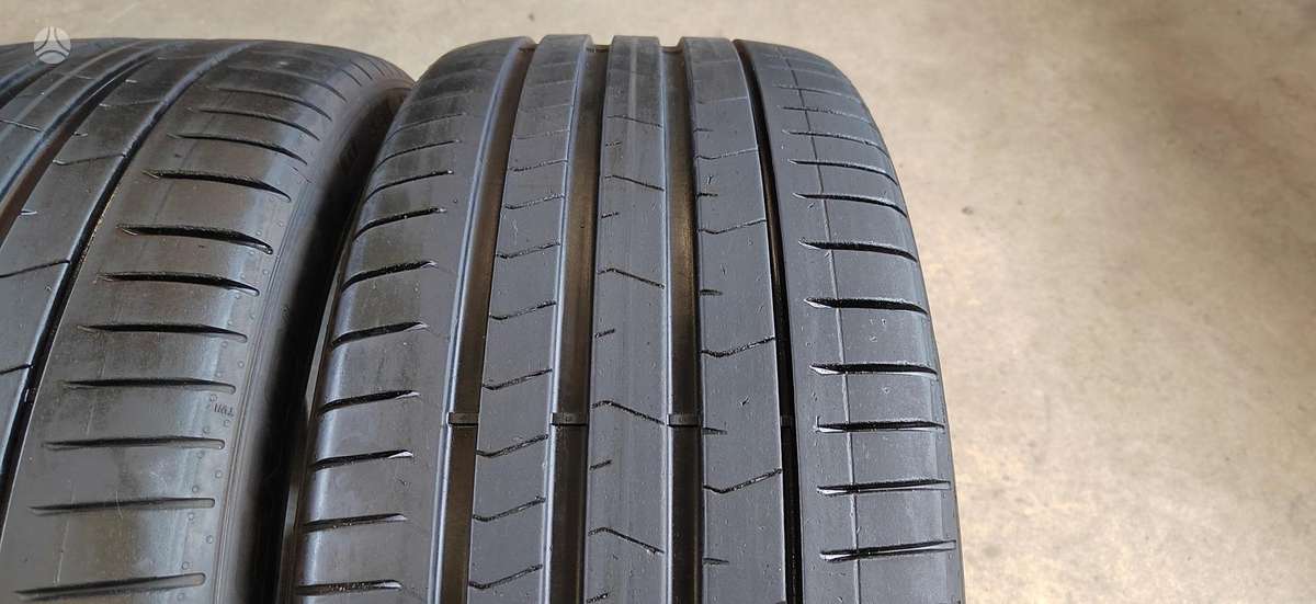 Pirelli P Zero PZ4, summer 255/35 R19