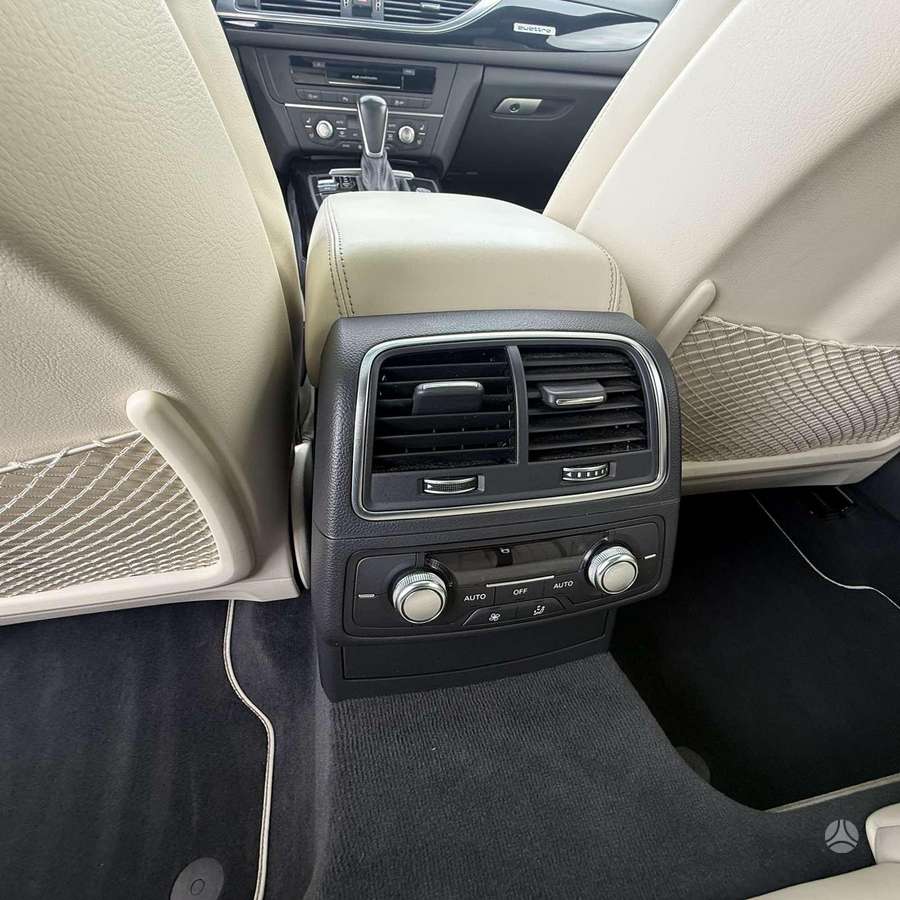 Audi A6, 3.0 l., universalas