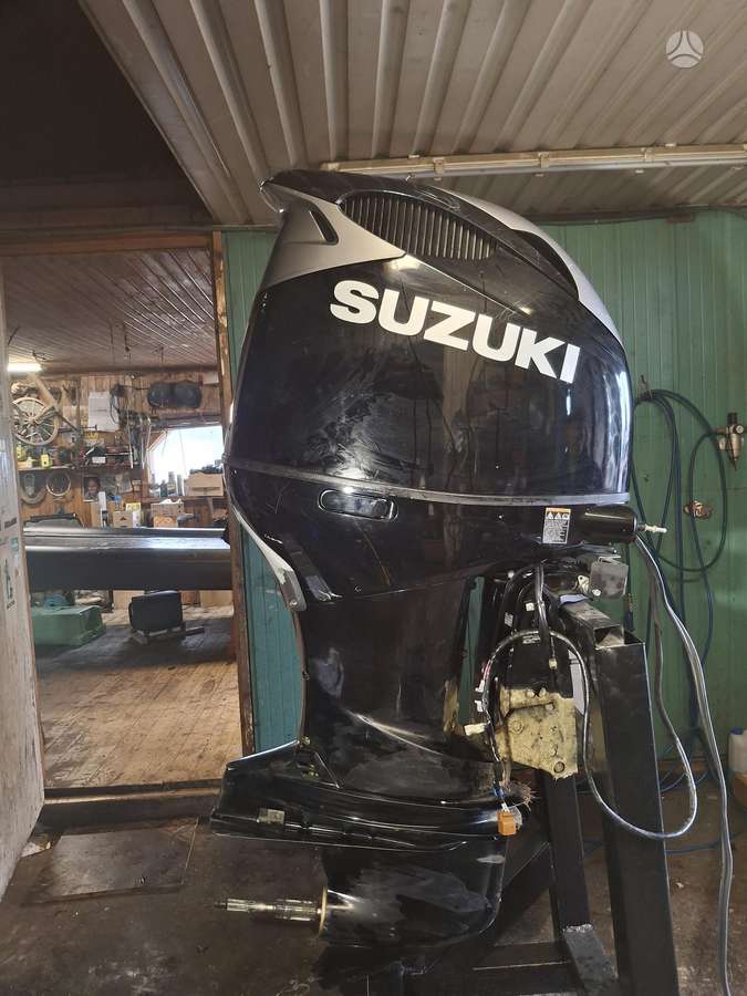 Suzuki Df350, four stroke outdoor motors