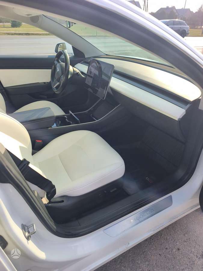 Tesla Model 3, 78 кВт·ч, Седан