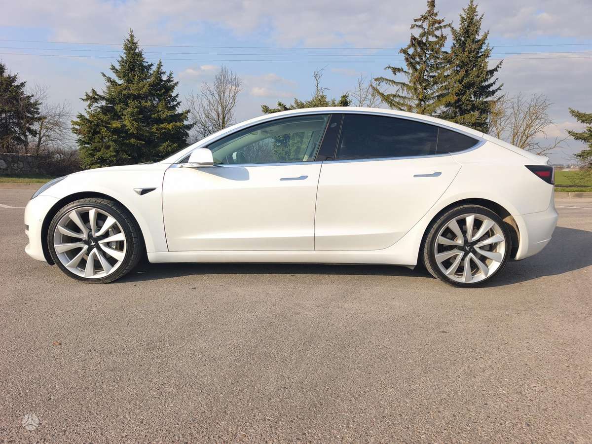 Tesla Model 3, 78 кВт·ч, Седан