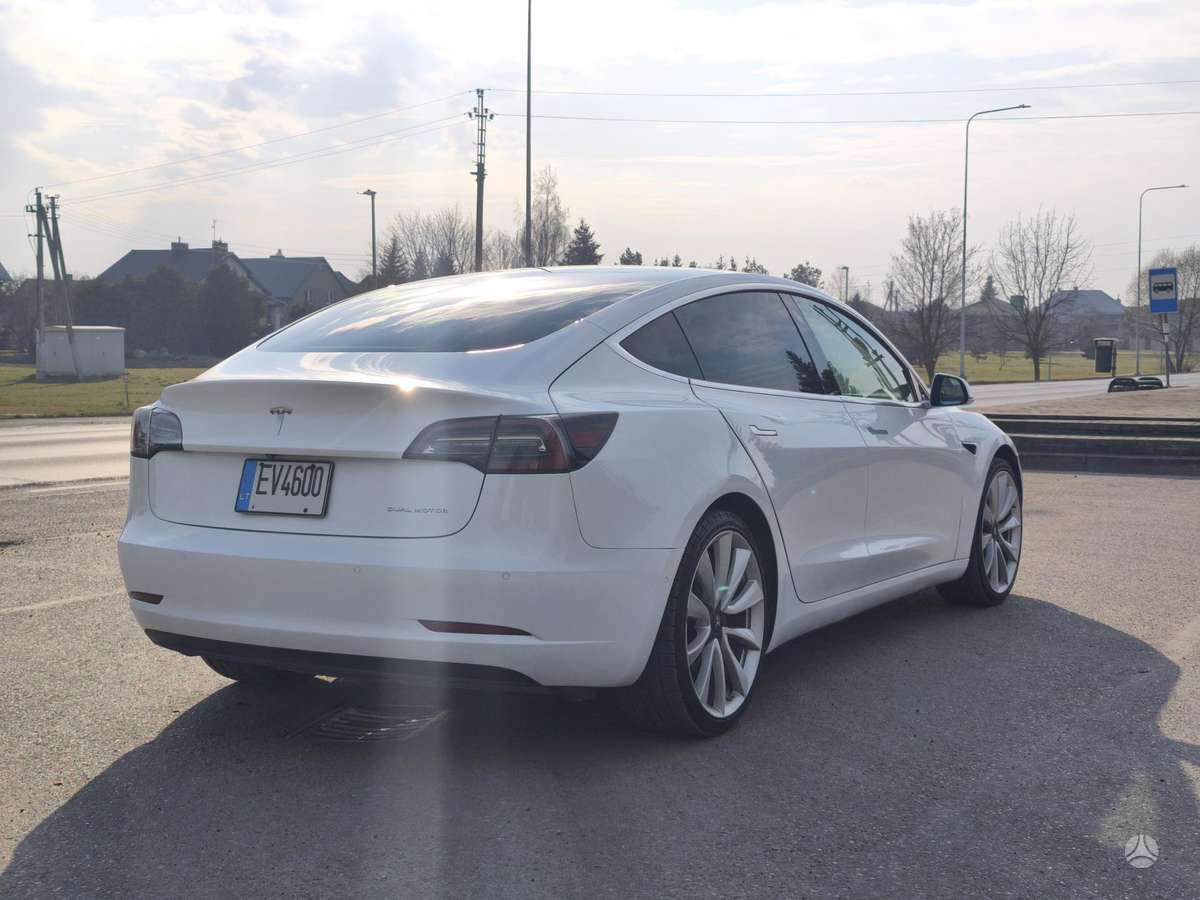 Tesla Model 3, 78 кВт·ч, Седан