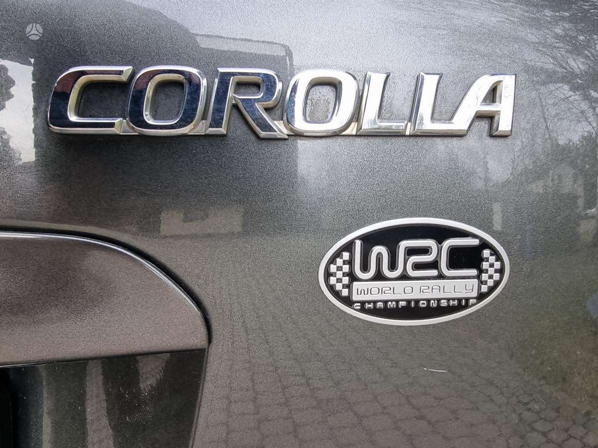 Toyota Corolla - 10