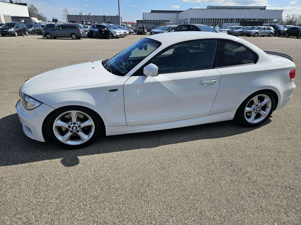 BMW 123, Купе (coupe)