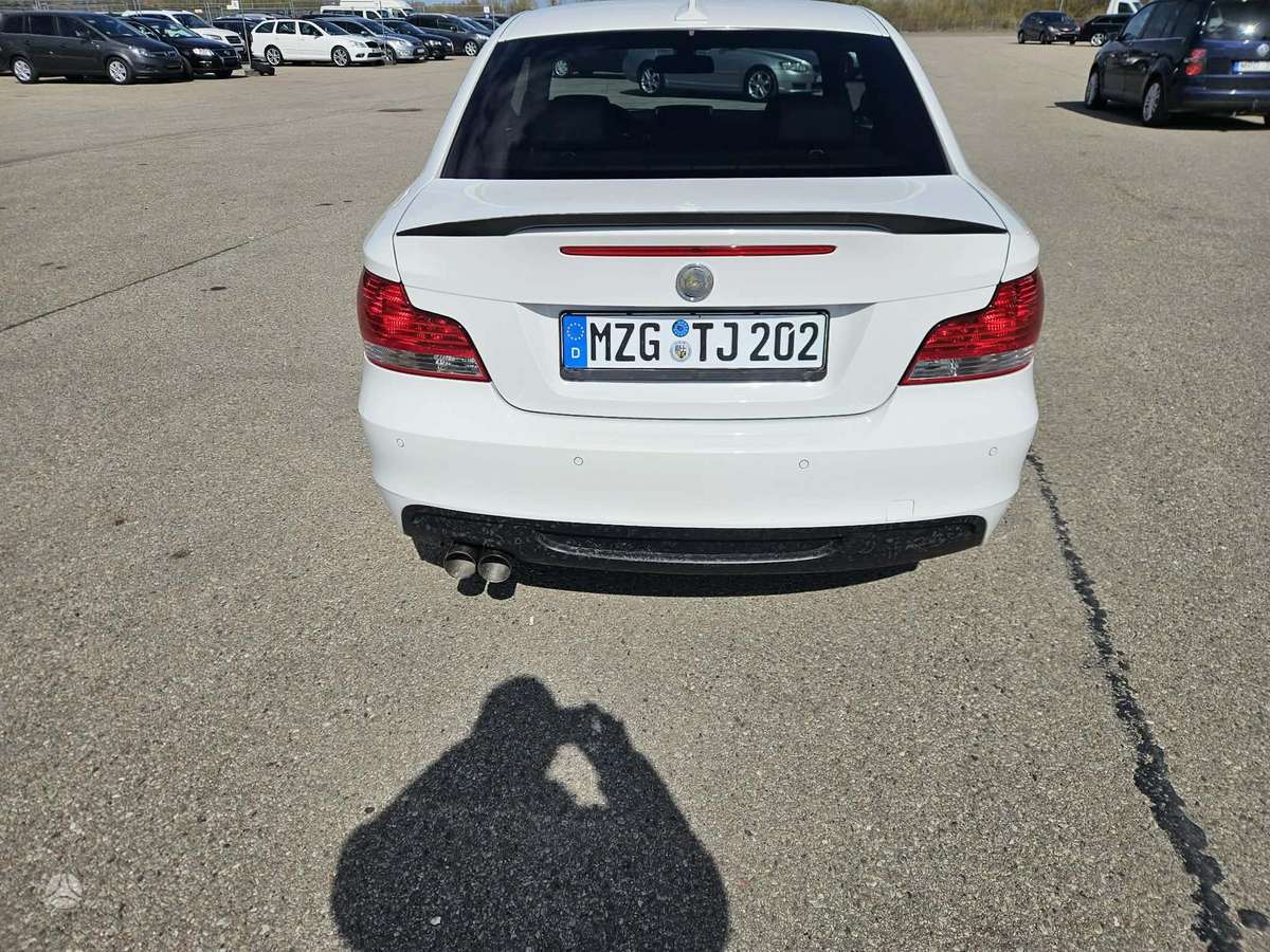BMW 123, Купе (coupe)