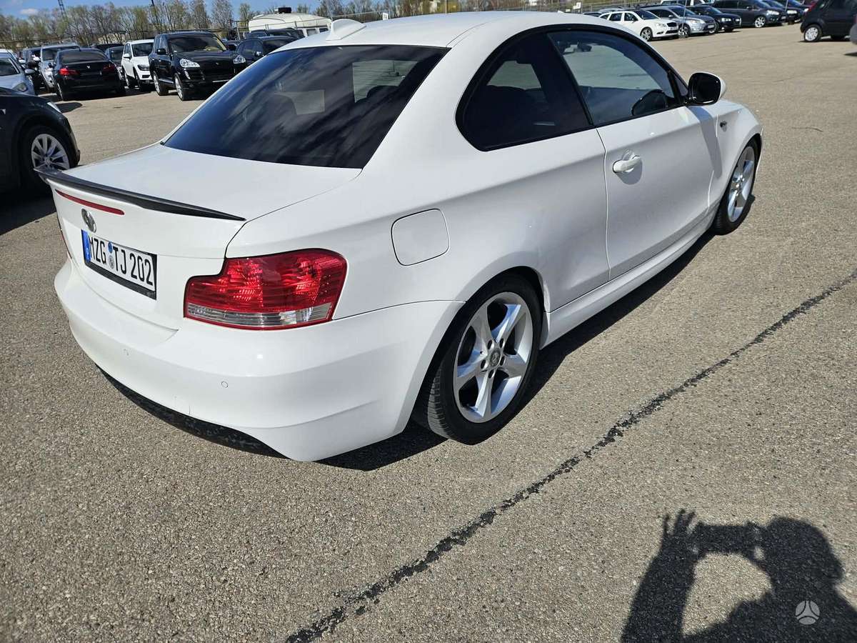 BMW 123, Купе (coupe)