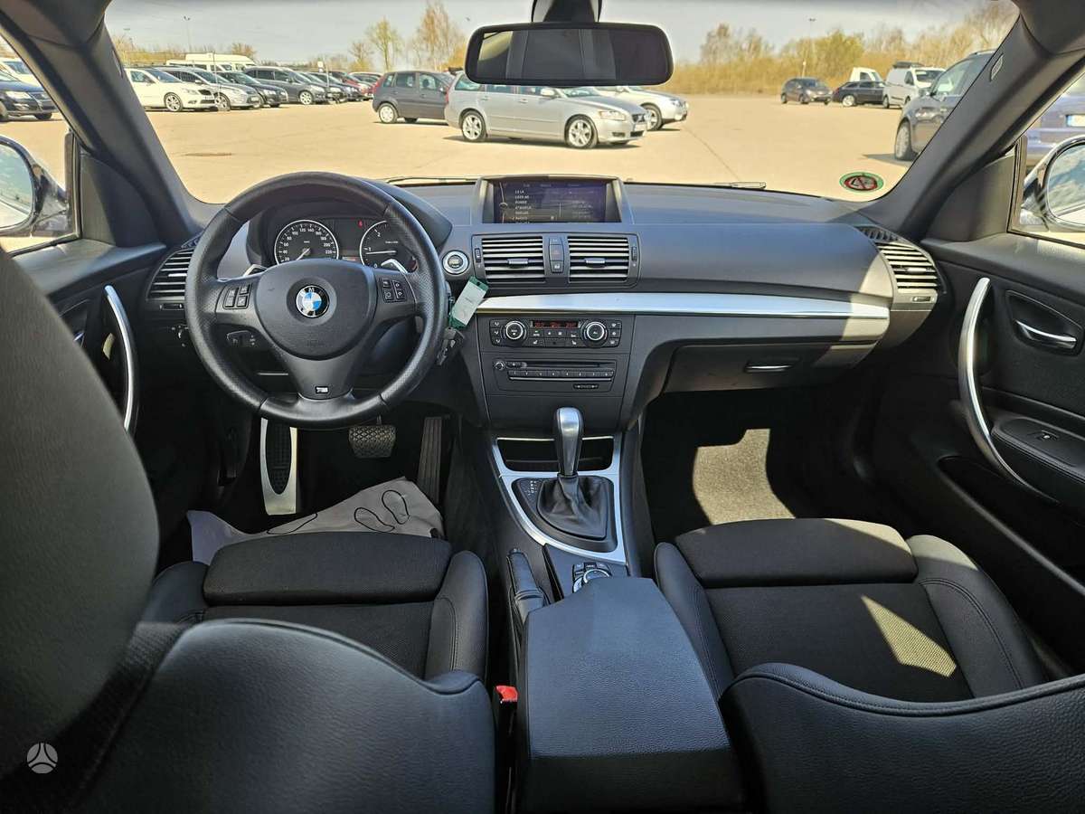 BMW 123, coupe
