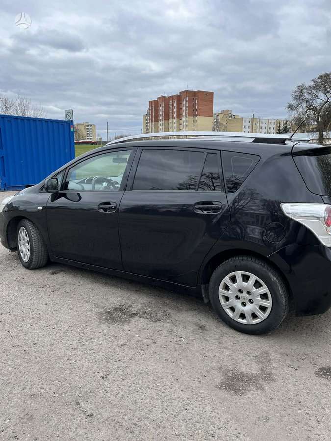 Toyota Verso, 2.0 l., Минивэн