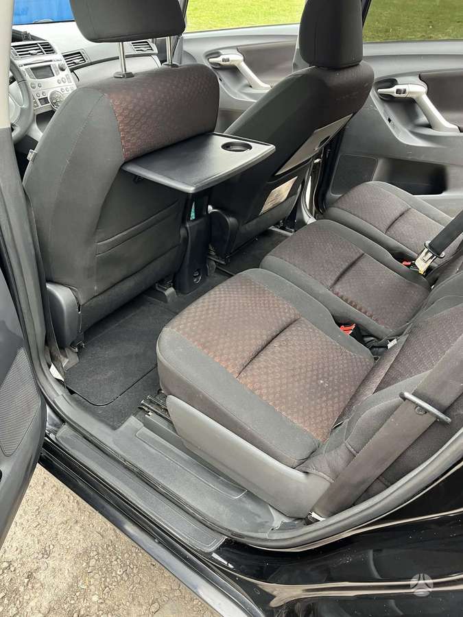 Toyota Verso, 2.0 l., Минивэн