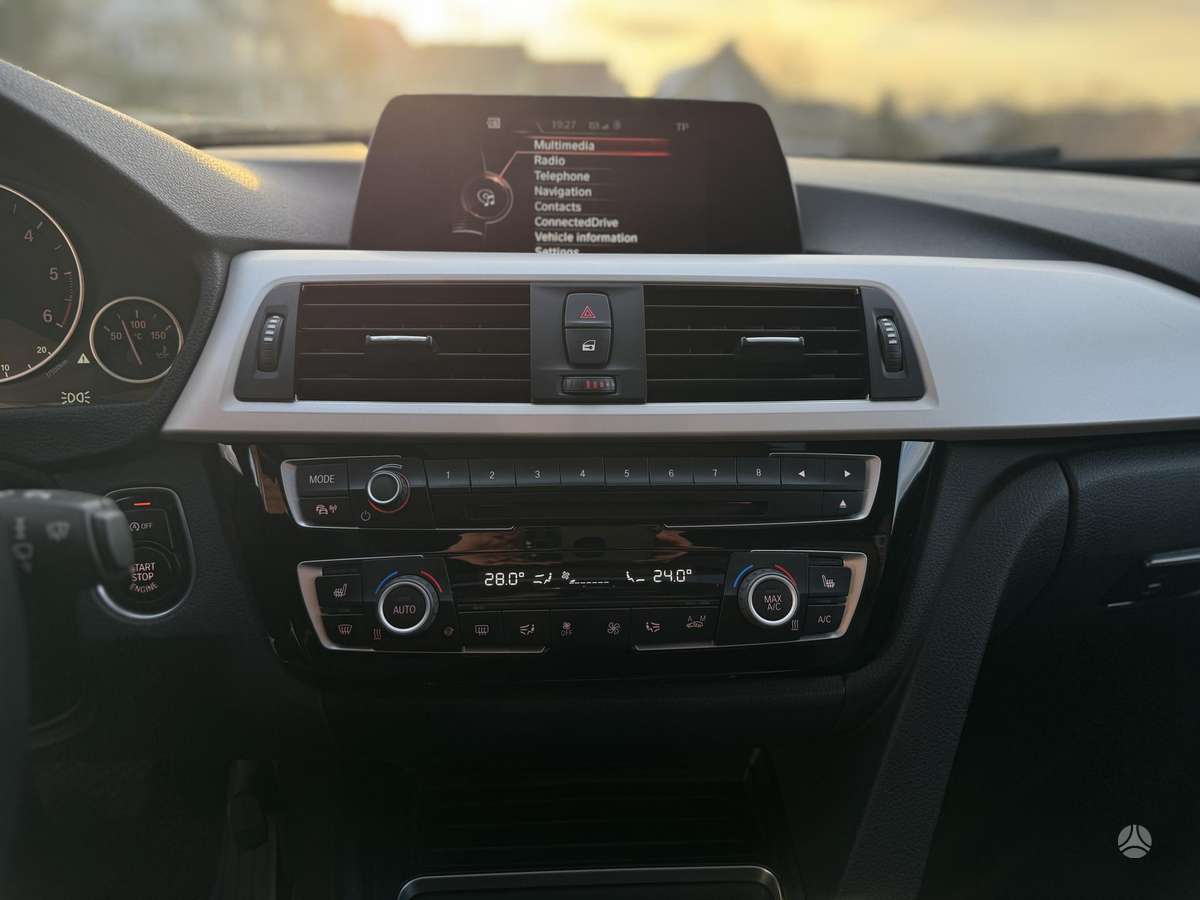 BMW 320, 2.0 l., wagon