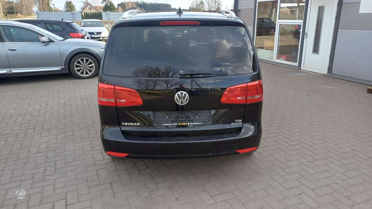 Volkswagen Touran - 6