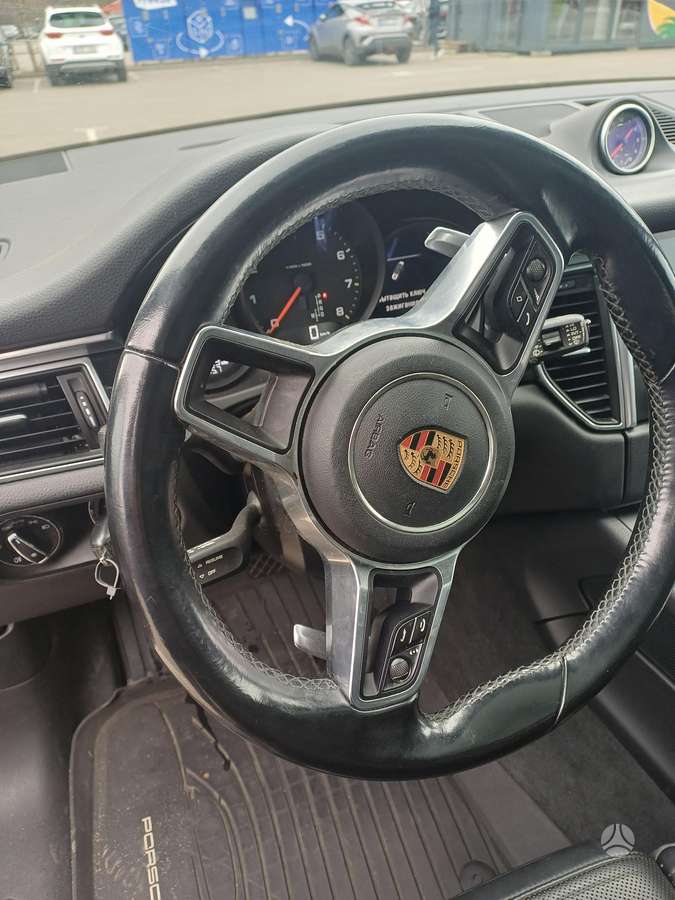 Porsche Macan, 2.0 l., Хэтчбек