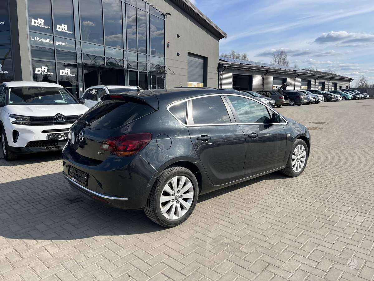 Opel Astra, 1.7 l., Хэтчбек