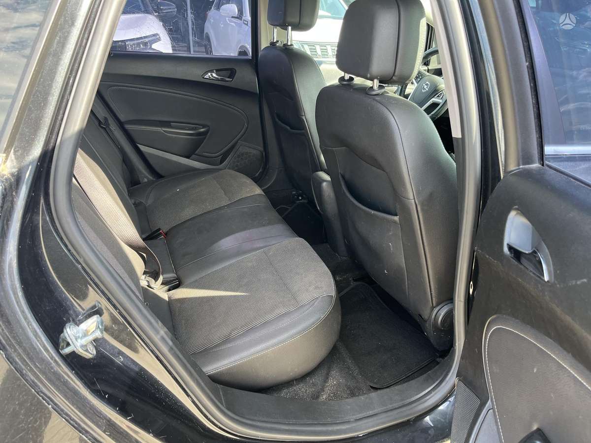 Opel Astra, 1.7 l., Хэтчбек