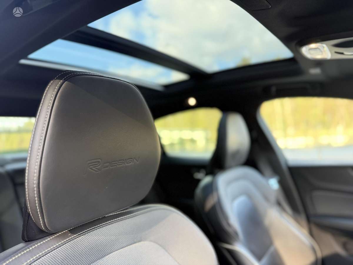 Volvo S60, 2.0 l., Седан