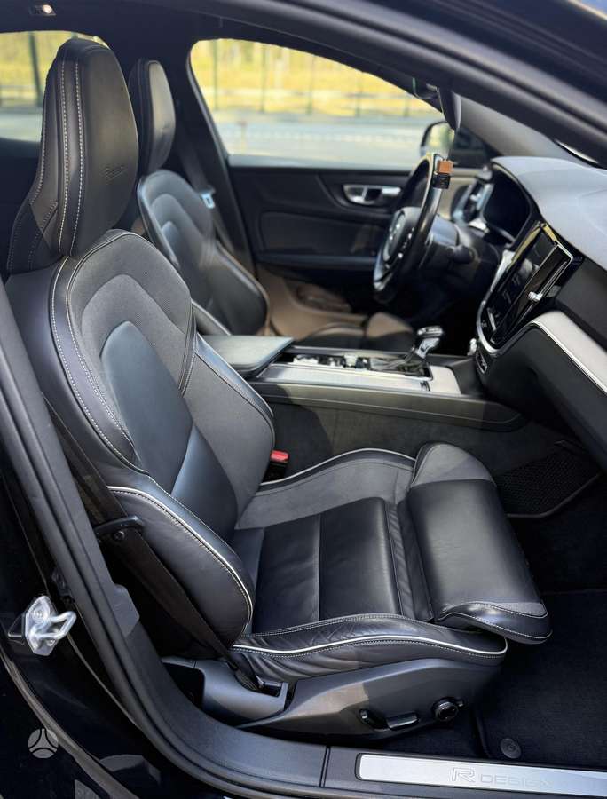 Volvo S60, 2.0 l., Седан
