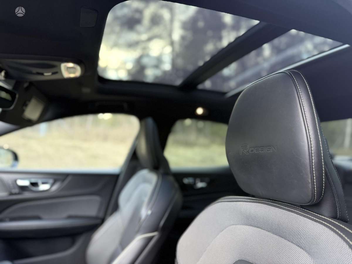 Volvo S60, 2.0 l., Седан