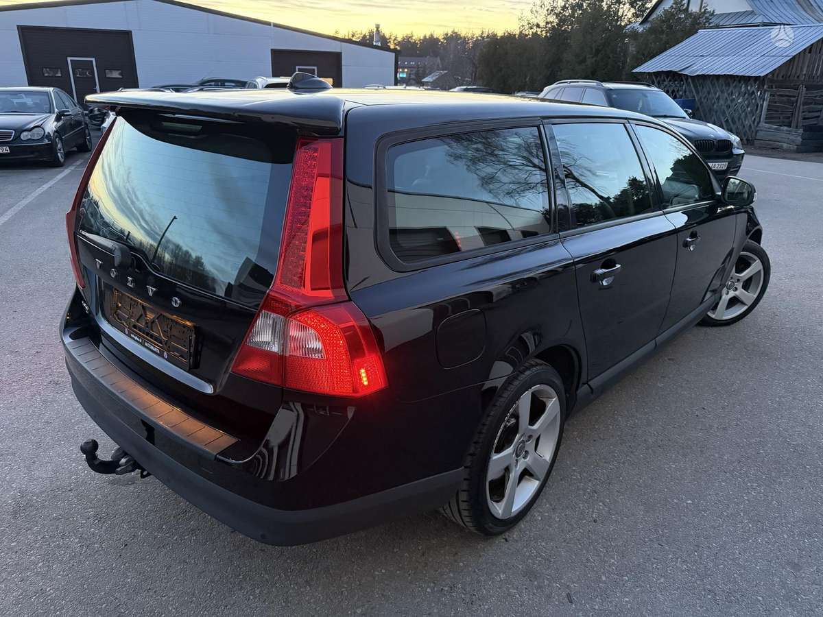 Volvo V70, 2.0 l., Универсал