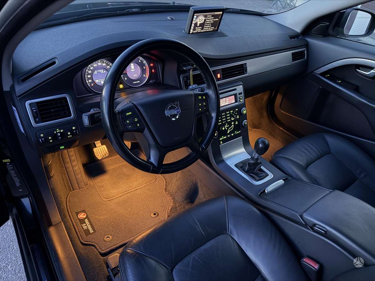 Volvo V70, 2.0 l., Универсал