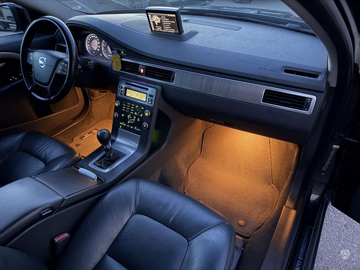 Volvo V70, 2.0 l., Универсал