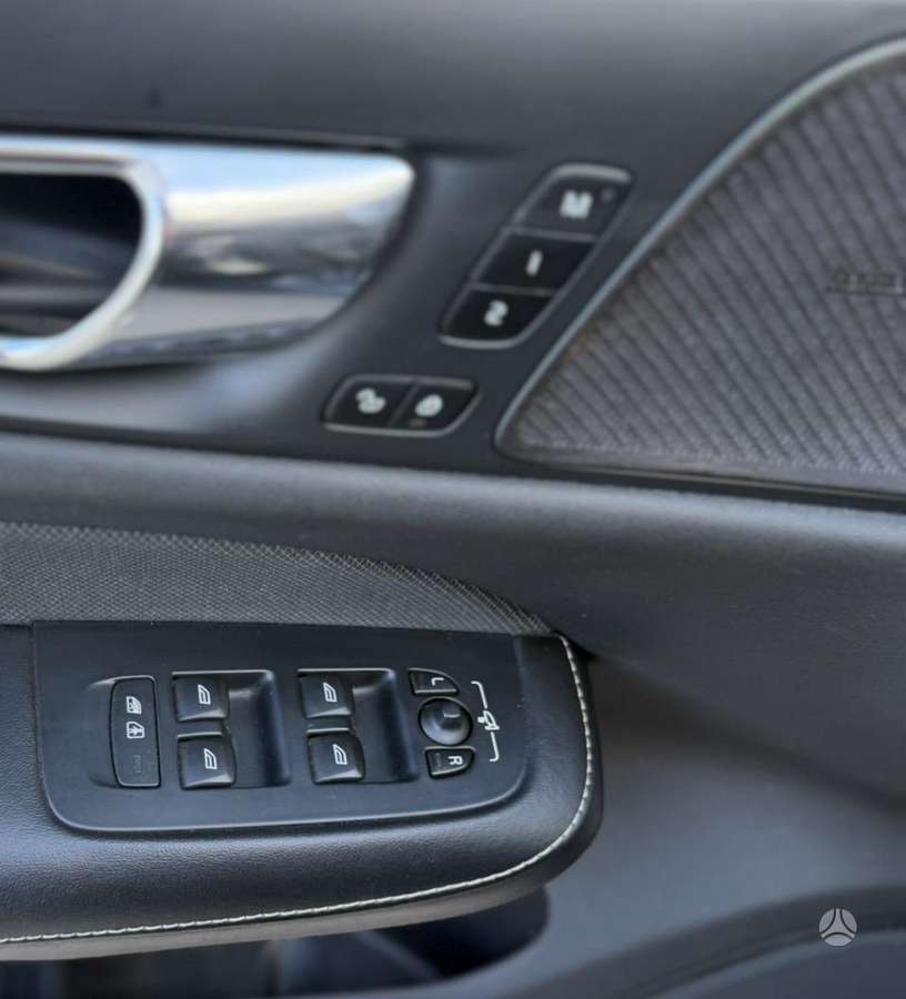 Volvo S60, 2.0 l., Седан