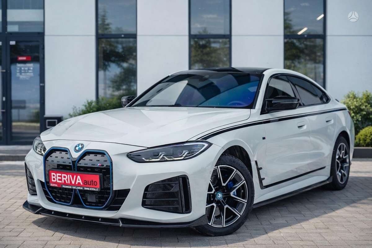 BMW i4, 70 kWh, hatchback