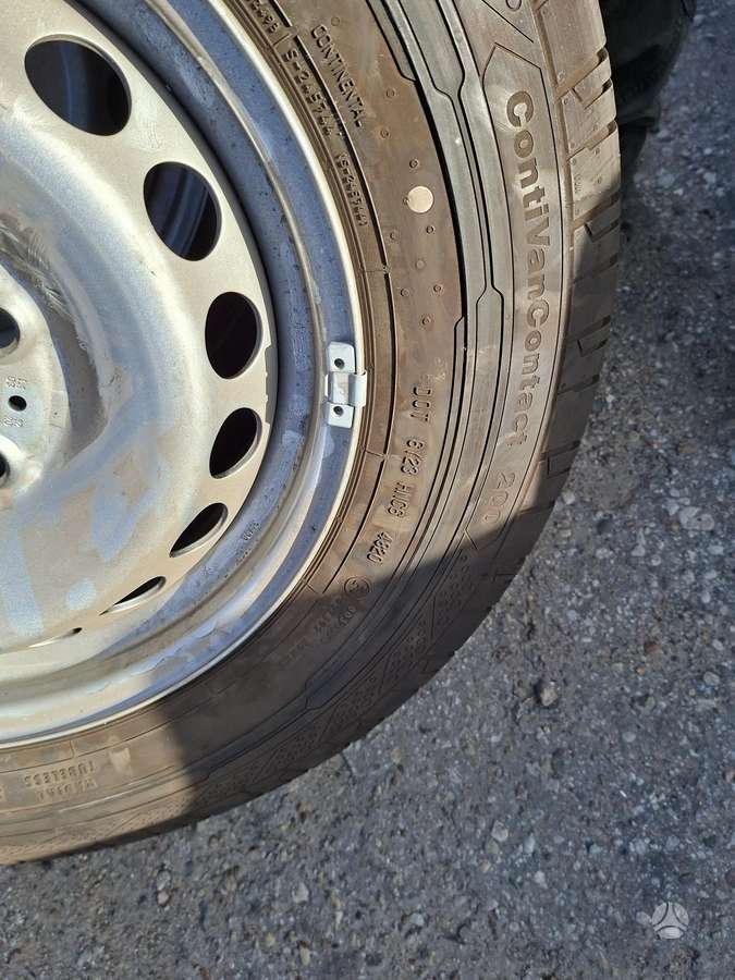 Goodyear, summer 205/75 R16