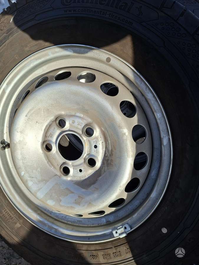 Goodyear, summer 205/75 R16