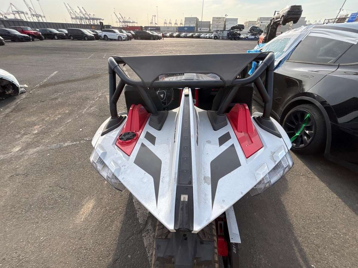 Polaris -kita- 2000cc, trikes