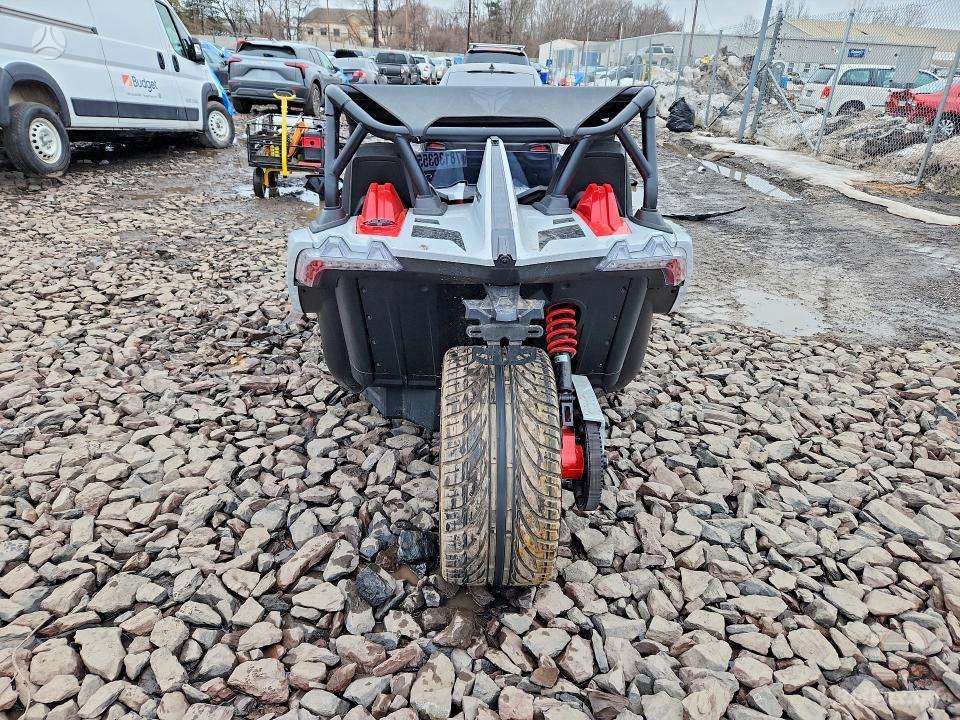 Polaris -kita- 2000cc, trikes