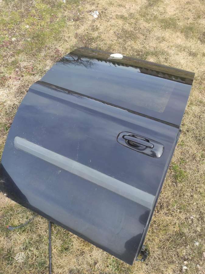 Chrysler Voyager Yra 2005m yra 1998m