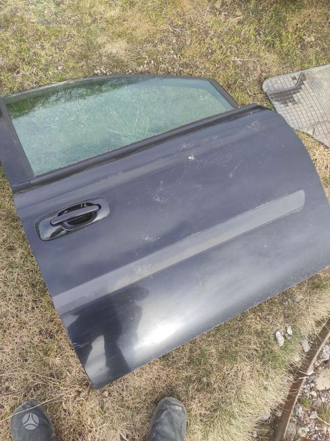 Chrysler Voyager Yra 2005m yra 1998m