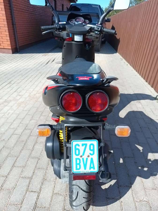 Aprilia SR, мотороллеры / мопеды