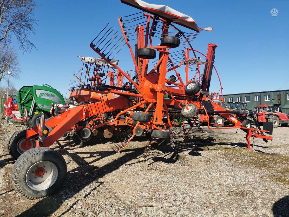 Kuhn GA8030, rakes