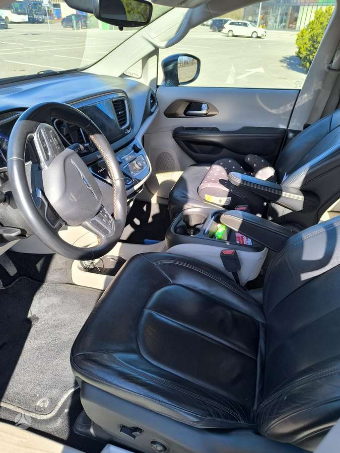 Chrysler Pacifica, 3.6 l., Минивэн