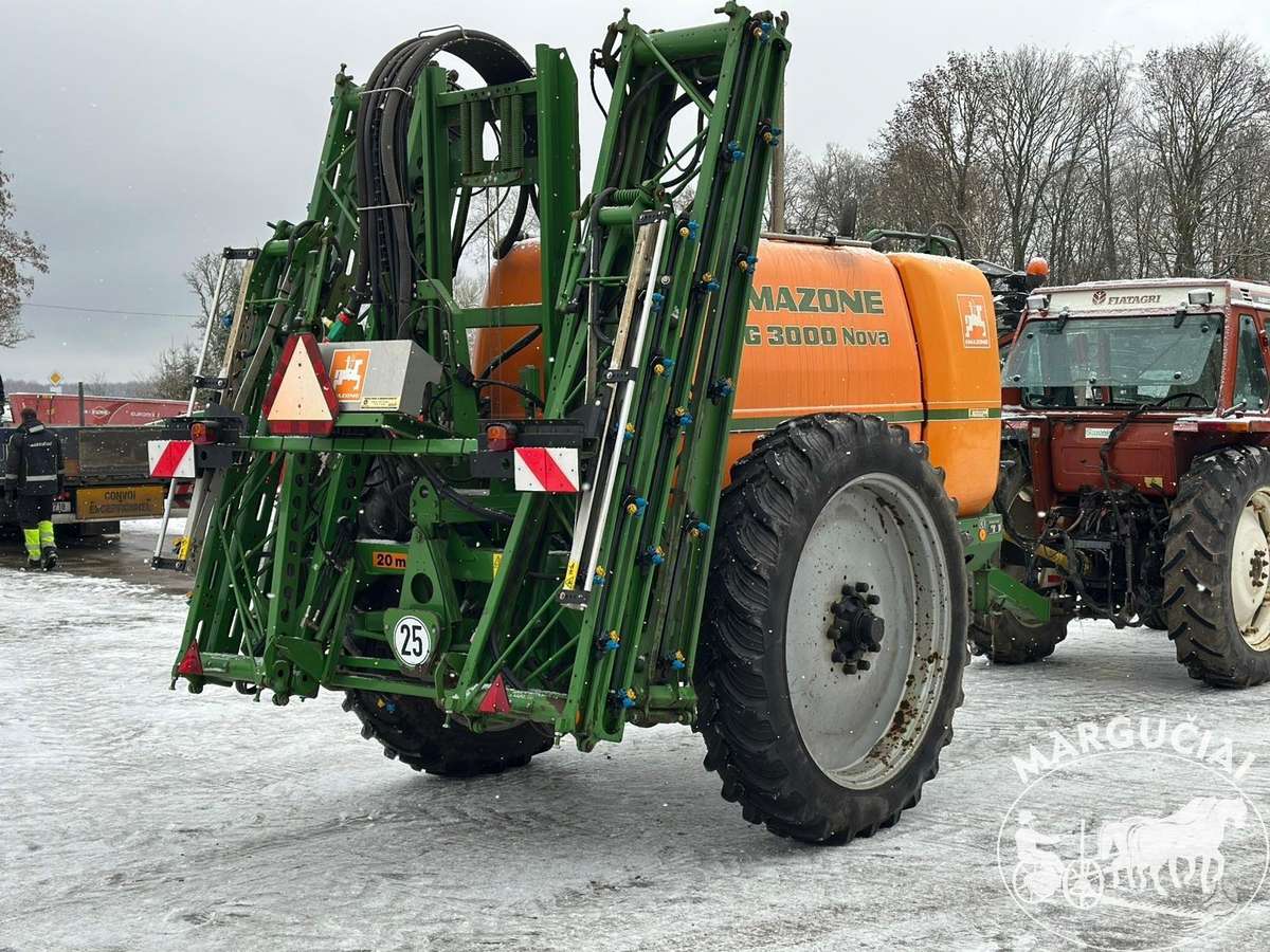 Amazone UG 3000 Nova, 3000 ltr, 20 - 2, sprayers