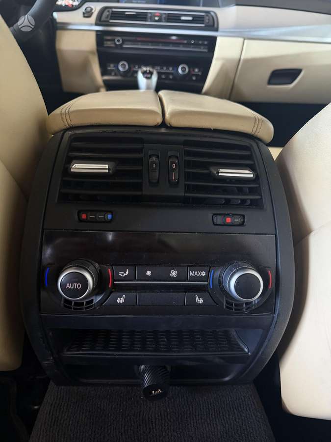 BMW M5, 4.4 l., Седан