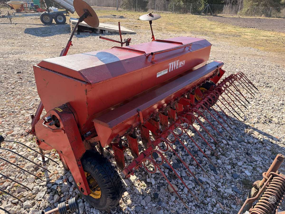 STEGSTED 2.5   2vnt. Tive 2 vnt, seeders, planters