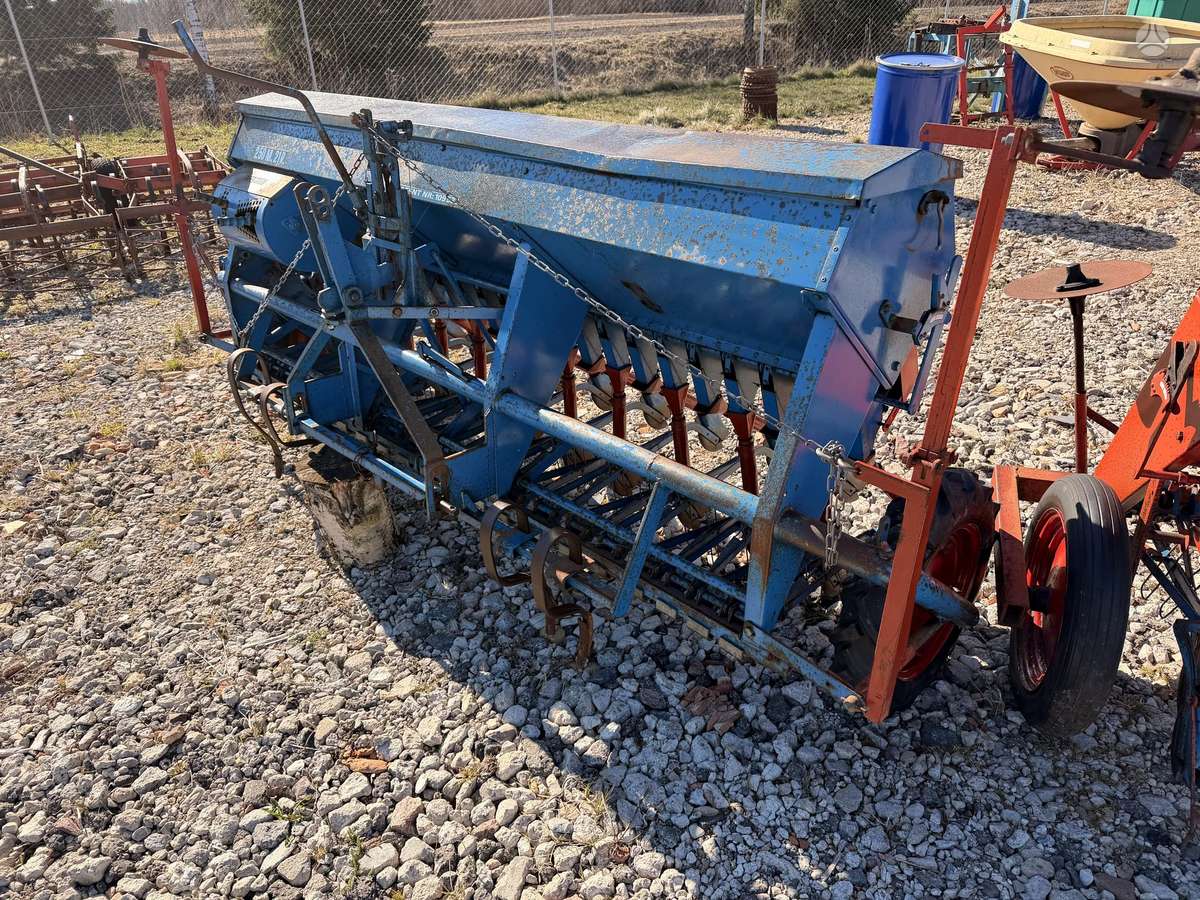 STEGSTED 2.5   2vnt. Tive 2 vnt, seeders, planters