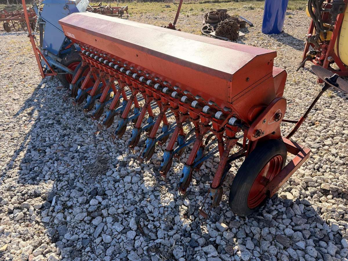 STEGSTED 2.5   2vnt. Tive 2 vnt, seeders, planters