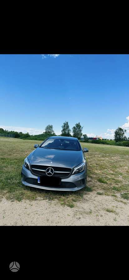 Mercedes-Benz A180, Хэтчбек